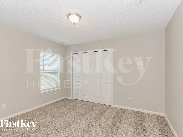 9760 Woodstone Mill Dr — Photo 12