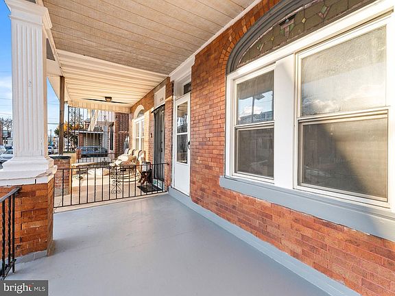 5th image of 1118 Langham Ave