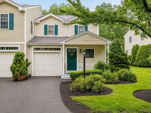 21 Sycamore Dr Unit 21, Middleboro, MA 02346