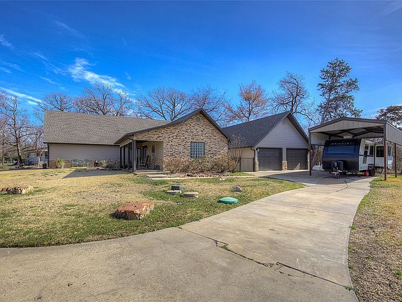 3rd image of 1080 Country Club Rd