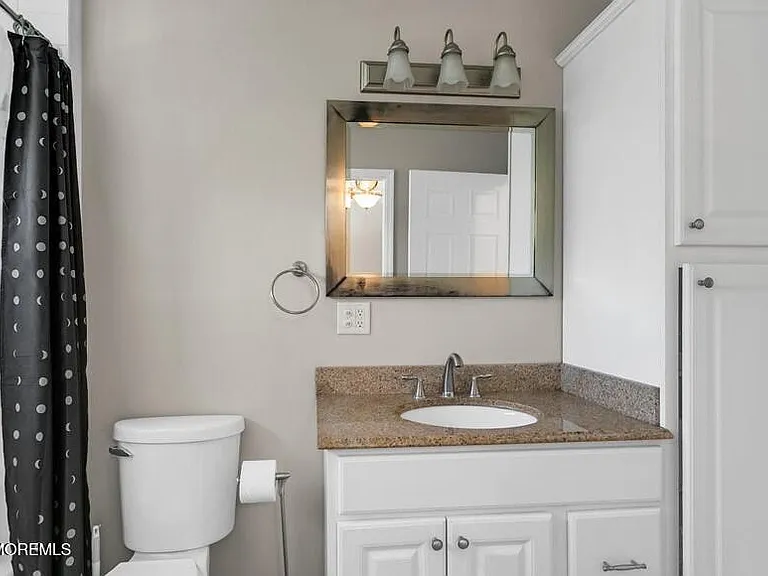 960 Green Hill Blvd — Photo 12
