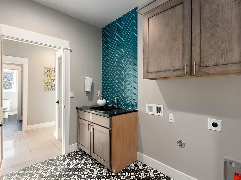 3639 W 49th Ave — Photo 13
