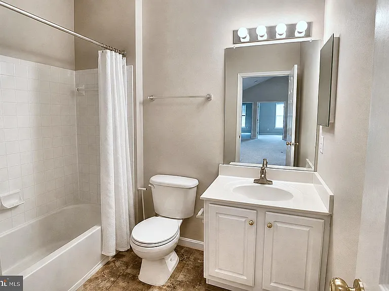25340 Lake Mist Sq #301 — Photo 18