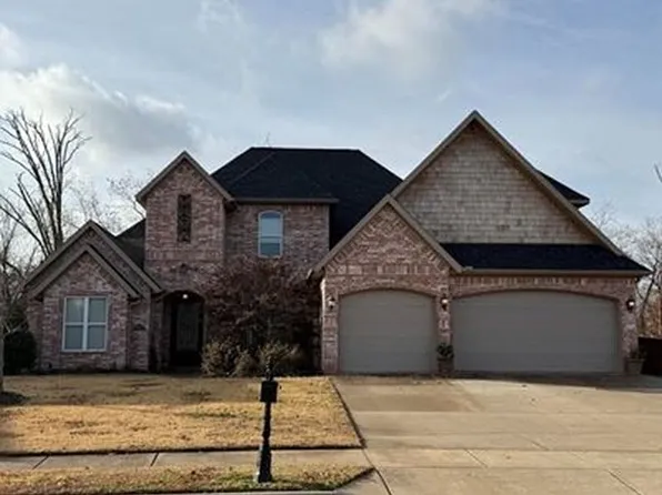 4010 NE Miner Ct, Bentonville, AR 72712