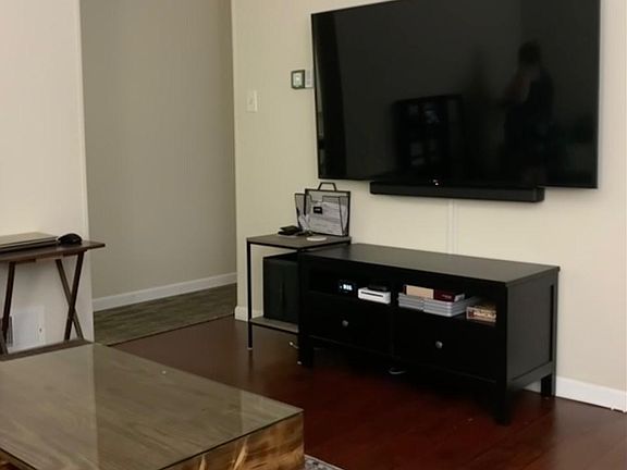 5th image of 1321 Farrara Dr