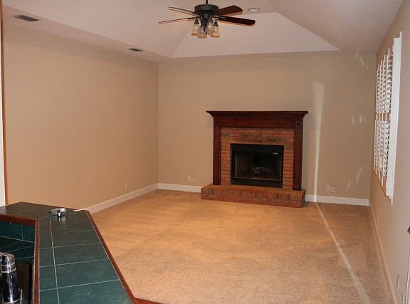 5th image of 162 Pierce Butler Dr