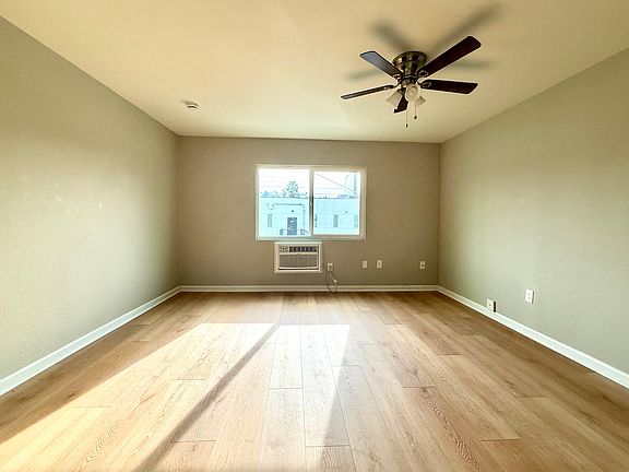 2nd image of 1518 N Avenue 46 #105