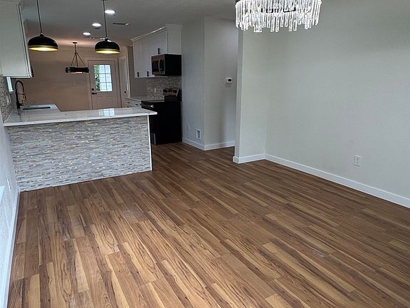 5th image of 2211 Avenue C