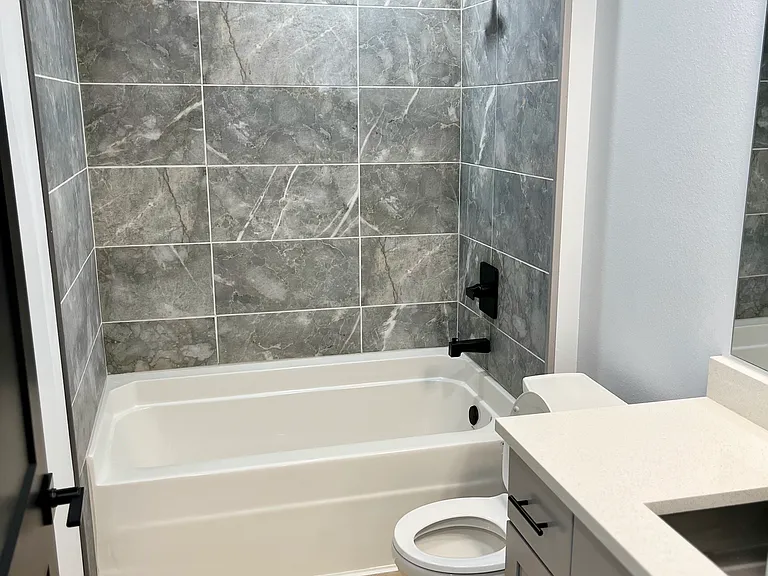 8 Midhurst Ln — Photo 11