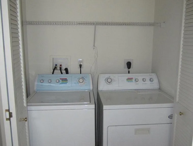 2nd Floor Laundry