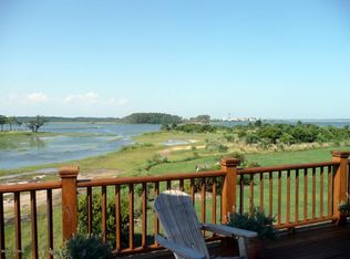 1410 Oglesby Rd, Morehead City, NC 28557