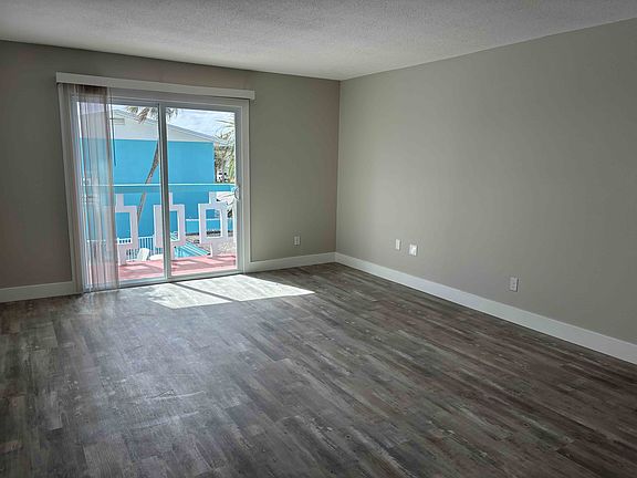 3rd image of 321 Johnson Ave APT A14