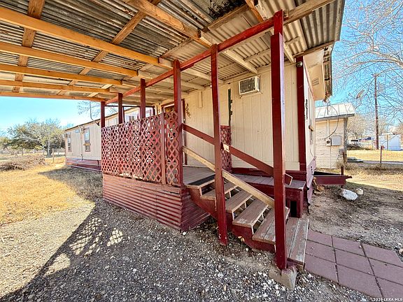2nd image of 613 Avenue J