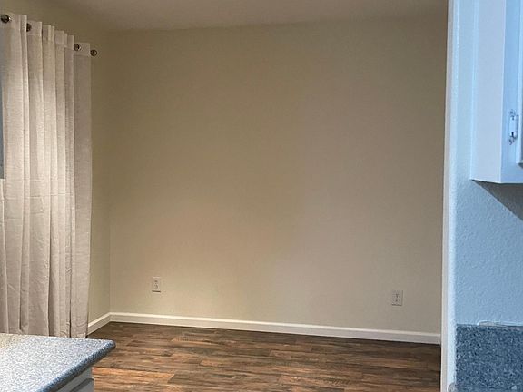 4th image of 28168 Cabrillo Ln