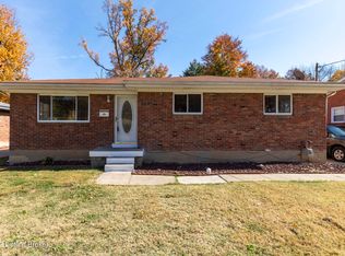 4821 Valla Rd, Louisville, KY 40213