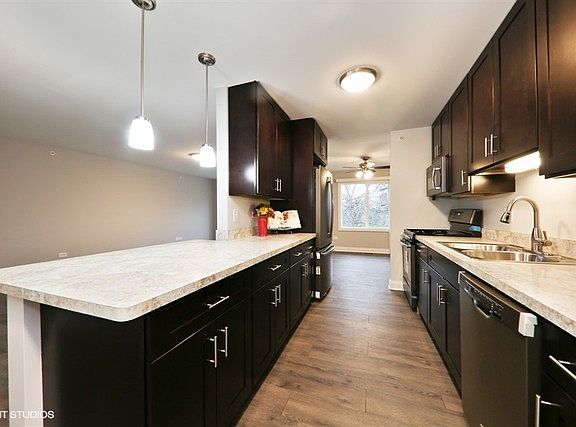 2nd image of 3000 Roberts Dr APT 5