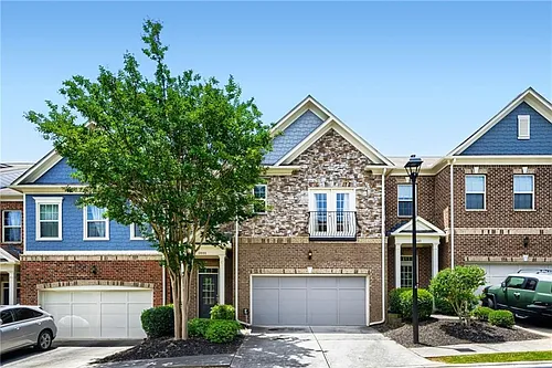 2444 Norwood Dr SE Photo 1