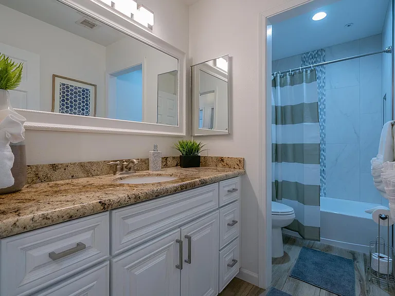 3 Newly Upgraded Bathrooms