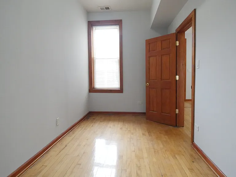 1424 N Maplewood Ave #3F — Photo 17