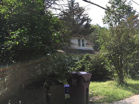 3rd image of 51 River St