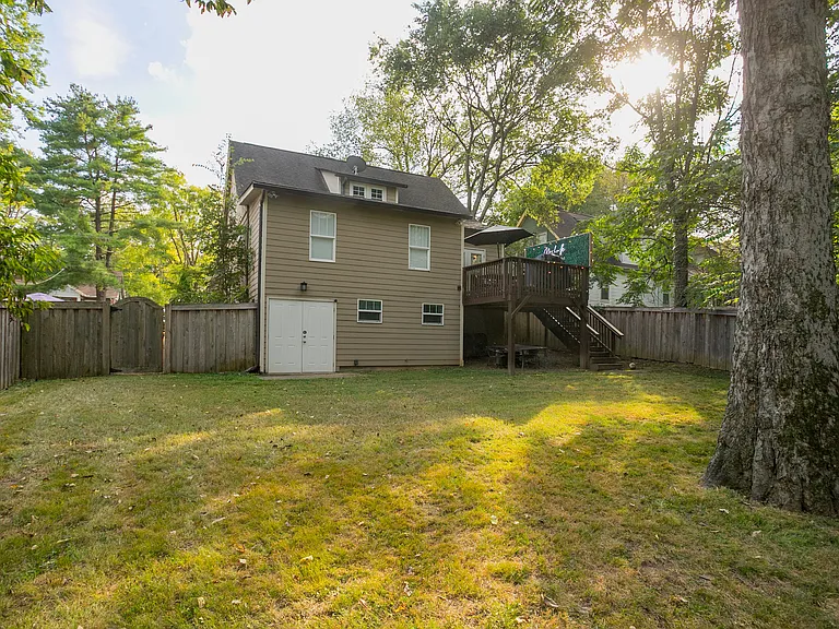 1009 Iverson Ave — Photo 18