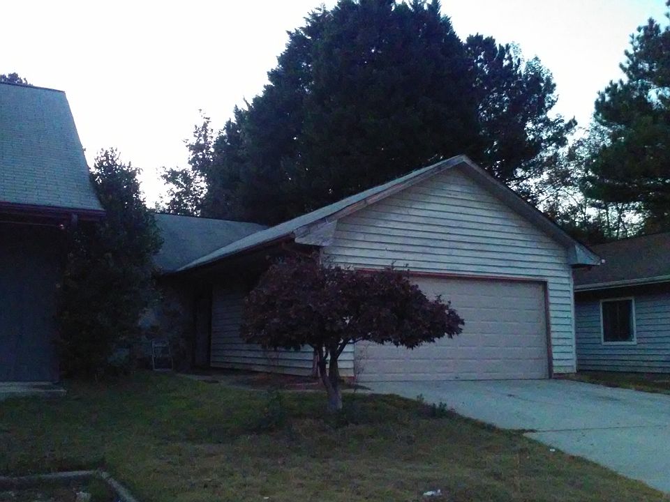 2nd image of 5822 Trent Walk Dr