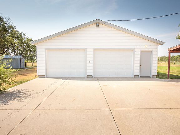 3rd image of 38630 Ravenswood Rd