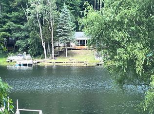 961 Lake Dr, Harrison, MI 48625