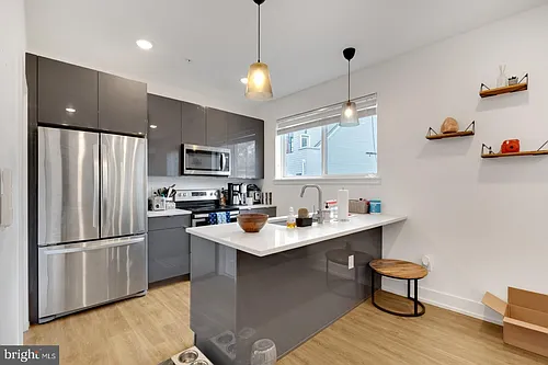1341 N Marston St #4 Photo 1
