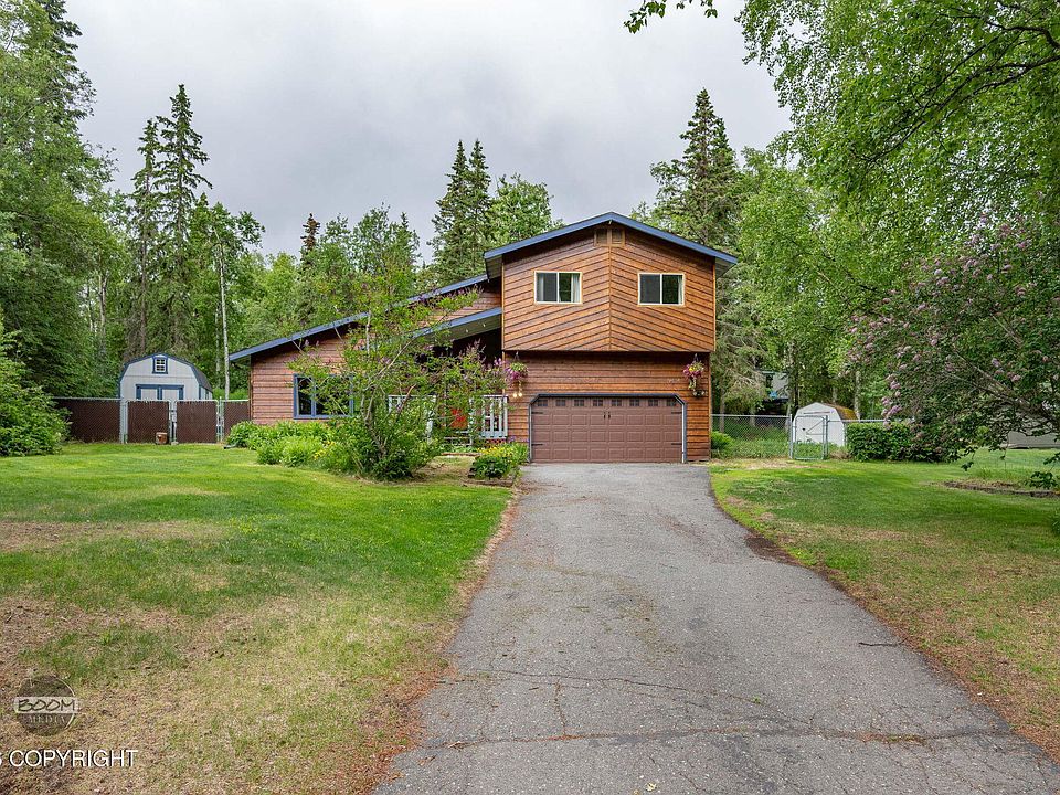 1st image of 19434 Laura Lee Cir