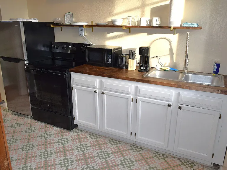 1006 Thompson Pl #3 — Photo 3