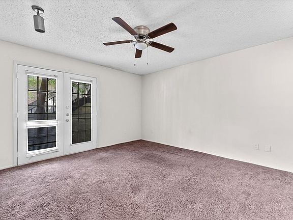 4th image of 9621 Walnut St APT 6106
