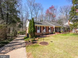 12132 Stirrup Rd, Reston, VA 20191