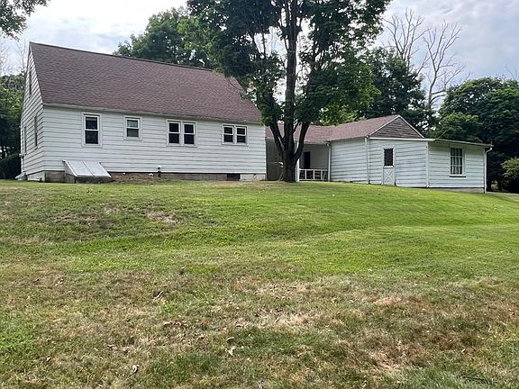 4th image of 6854 N Main St