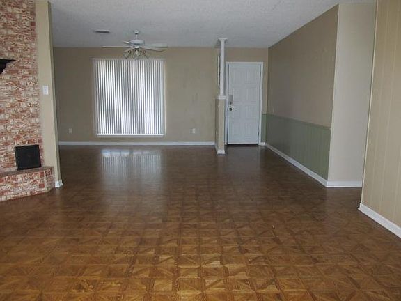 2nd image of 1818 Delwood Dr