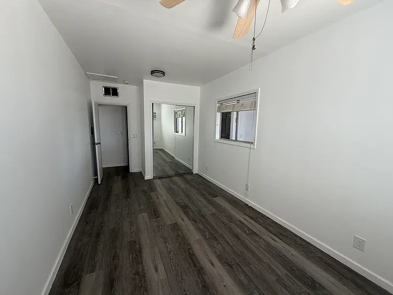 1241 Wilson Ave — Photo 8