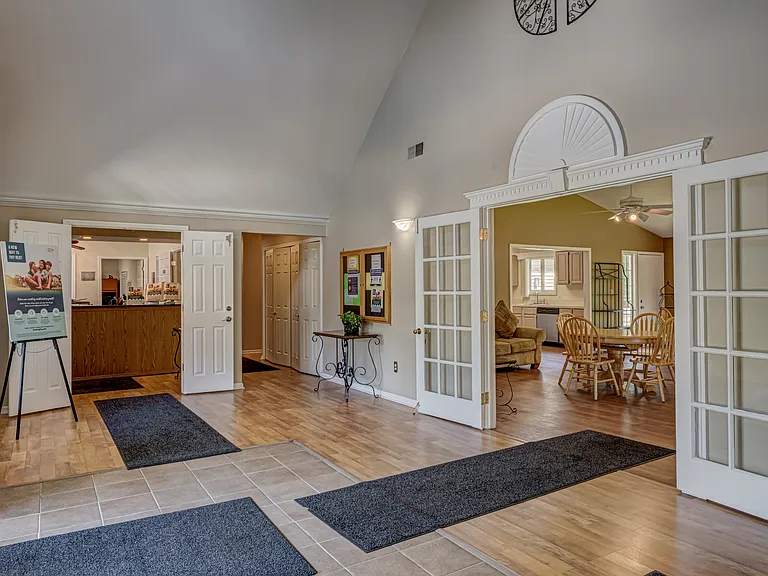 3951 Bentwood Cir W — Photo 6