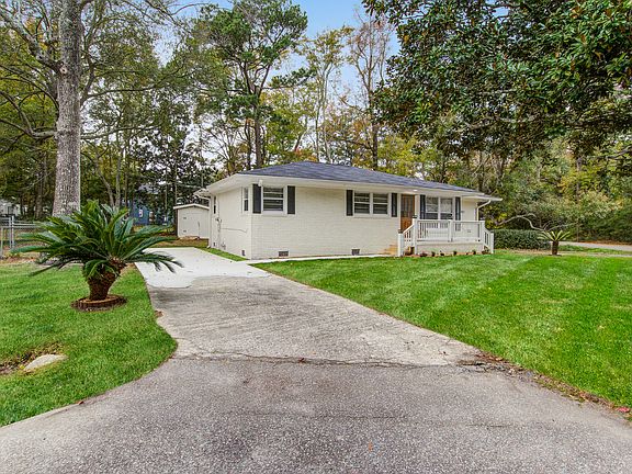 3rd image of 4201 Flynn Dr