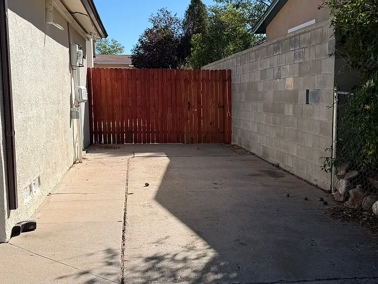 2884 Calle De Pinos Altos — Photo 22