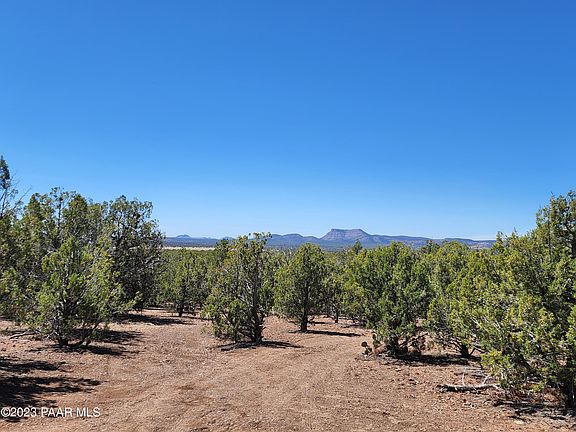 2nd image of 556 N Verde Ln