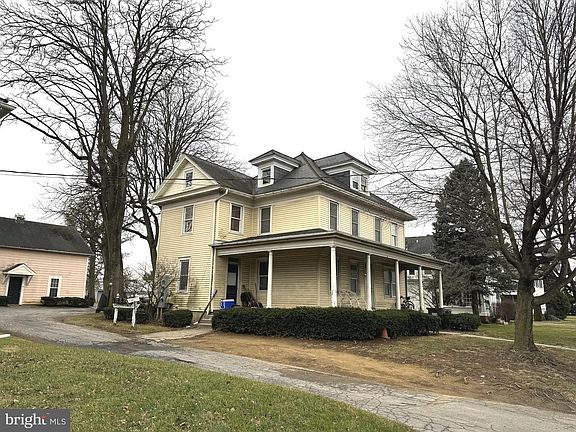 2nd image of 172 W Main St #174
