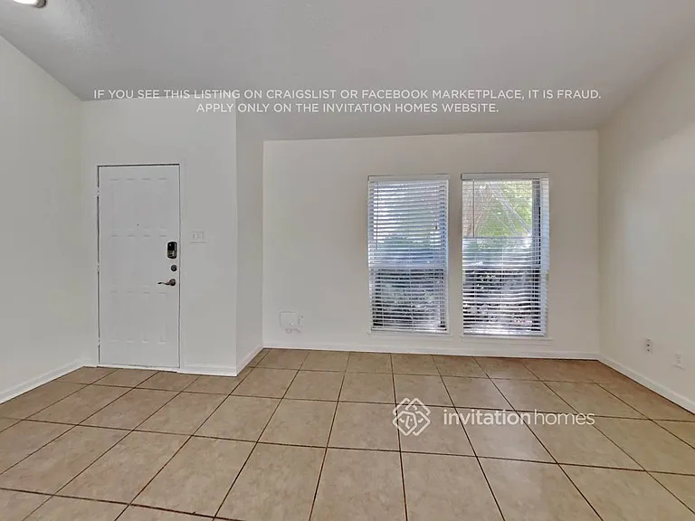 428 Gleneagles Dr — Photo 5