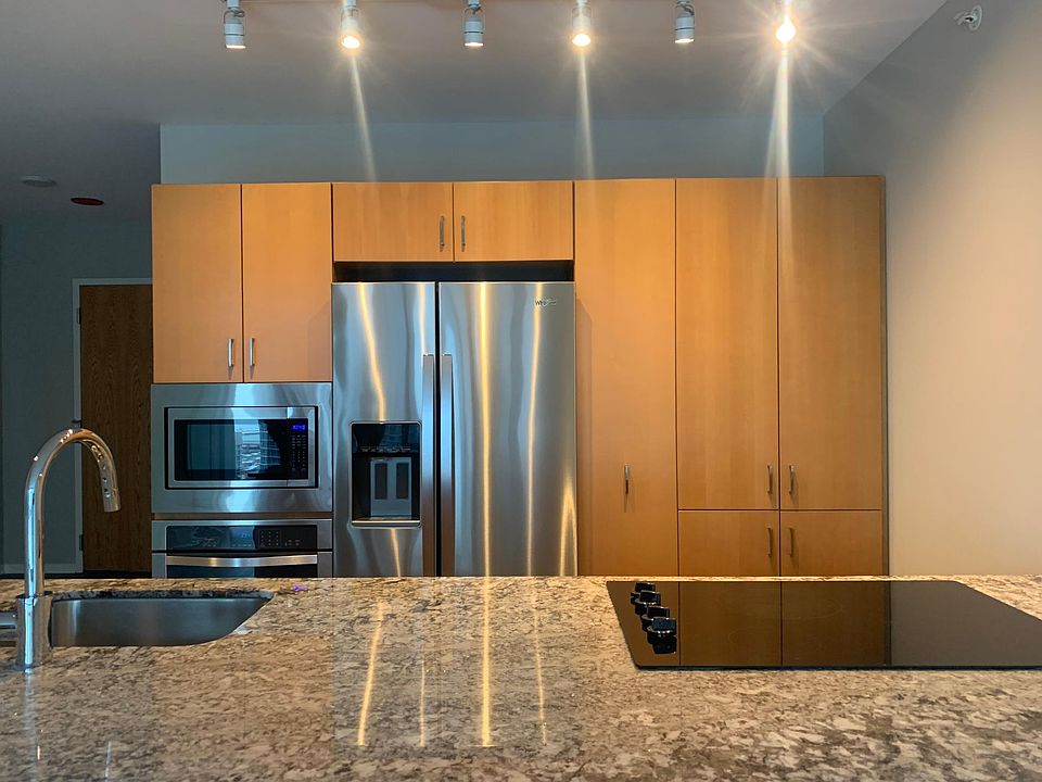 1st image of 501 N Michigan Ave #1305