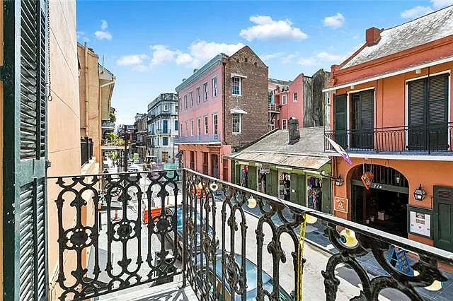 1 bed, 1.0 bath, 1000 sqft, $2,000 — Photo 4