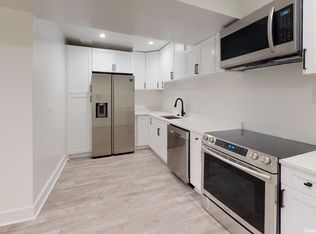 1452 Fairmont St NW #1, Washington, DC 20009