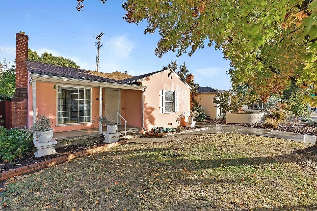 3319 23rd St photo 1
