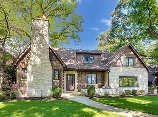 1112 S Home Ave, Park Ridge, IL 60068