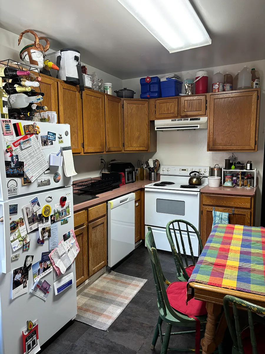 Photo 2 of 10 - 1111 6th St NW #4 - Washington, DC Building Photo - 1111 6th St NW #4