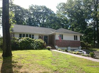 806 Newton St, Brookline, MA 02467