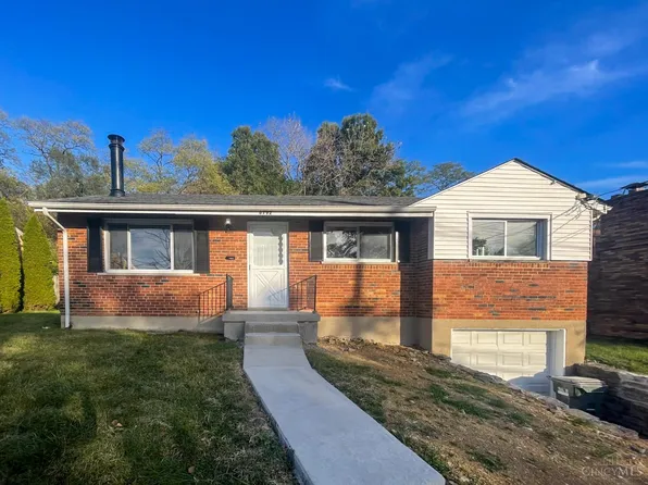 6792 Golfway Dr, Cincinnati, OH 45239